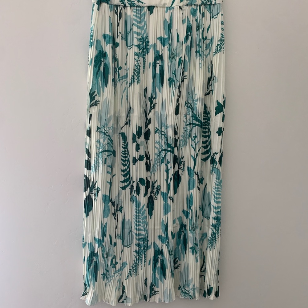 SHEIN Cream Floral Green Pleated Maxi Skirt